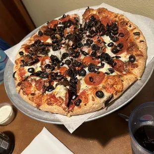 Ridgecrest specialty pizza