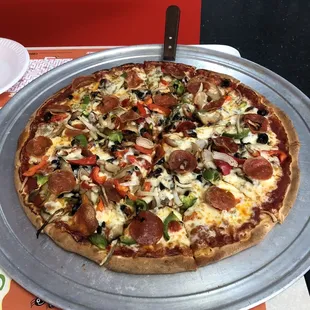12-cut combination pizza