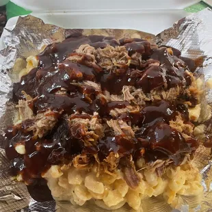 Pulled Pork Mac and Cheese W/ mild bbq sauce