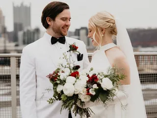 The Farmer's Daughter Flowers