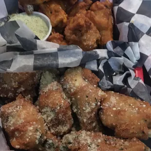 Delicious wings for days!!!!!!