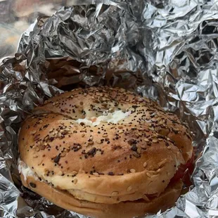 Everything Bagel with Cream Cheese and Tomato