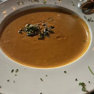 Cream of Tomato Basil Soup