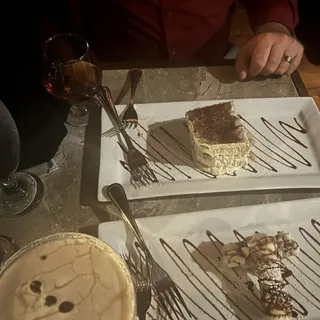 2 Mini Cannoli