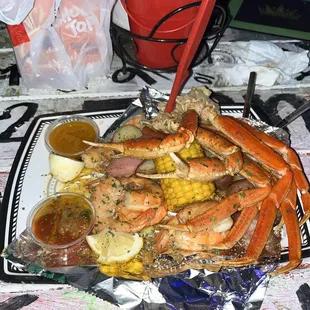 Crab and shrimp platter