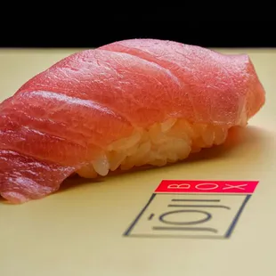 Joji Box nigiri