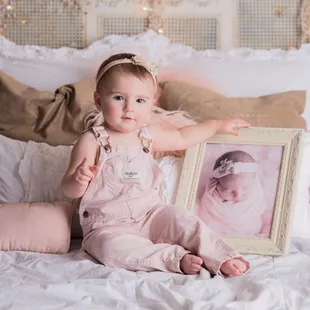Happy first birthday baby girl! Had so much fun with all of your mile stone sessions!