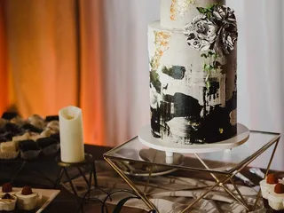 Cakes By Holly K