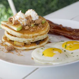 APPLE COBBLER RUM PANCAKE BREAKFAST- WINTER MENU