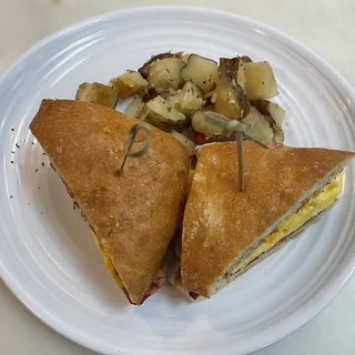 Traditional Breakfast Sandwich