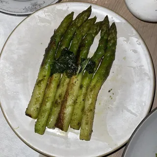 Roasted Asparagus, green chili and mint