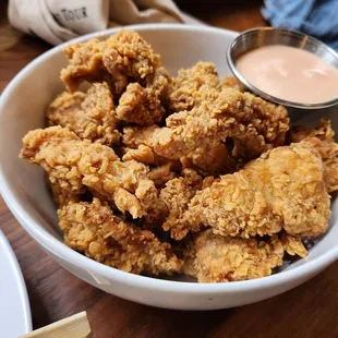Popcorn chicken, 10 piece with Jojo sauce