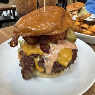 Classic Cheeseburger