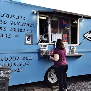 Jojo food cart.