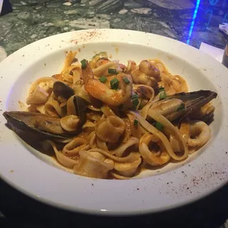 New Orleans Seafood Pasta