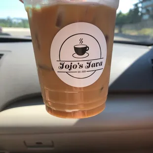 Almond milk Iced Latte.