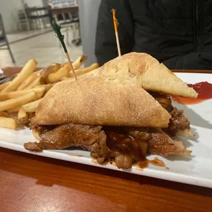 BBQ tritip sandwich