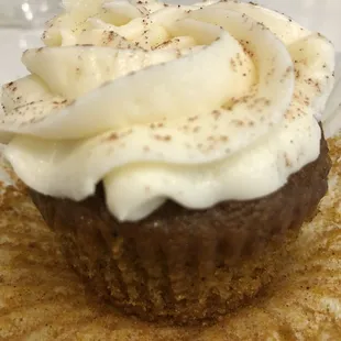 Pumpkin cheesecake cupcake! Heavenly, yum!