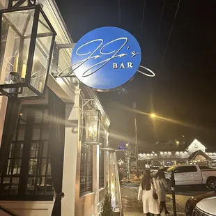 JoJo's Bar