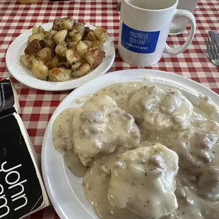 Biscuits and gravy, home fries