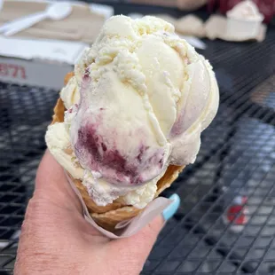 Lemon Berry Shortbread Ice Cream