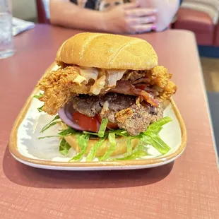 Jojo&apos;s Burger