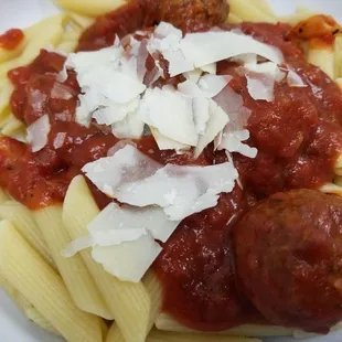 Penne Marinara with Meatballs