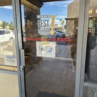 Arrived at 12:20pm. No answer at doorbell, no one in store.