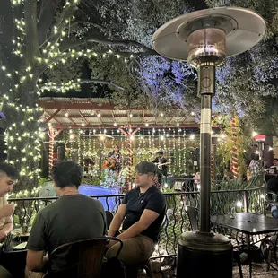 Band playing in outdoor restaurant