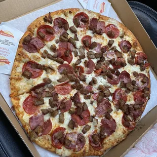 Halal bacon, sausage and pepperoni pizza