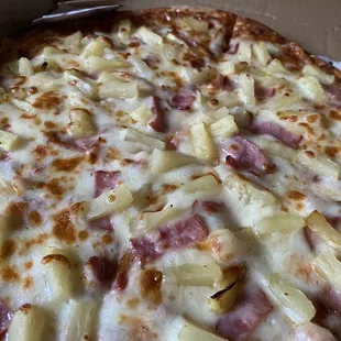 Hawaiian pizza