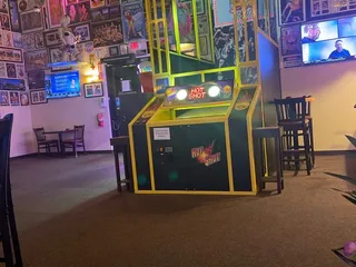 Hoops Food & Spirits