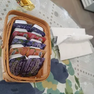 A basket of jelly packets
