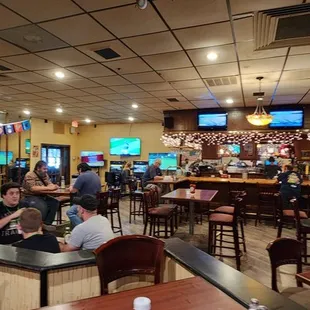 Dining and bar