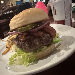 Build your own burger (lettuce, onion, pickets &amp; bacon)