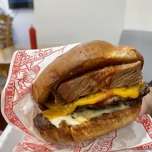 Papas smoke house burger