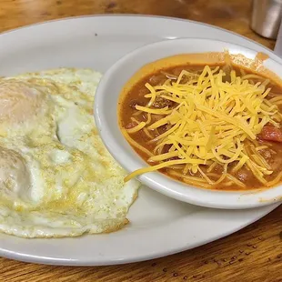 2 Eggs and Chili