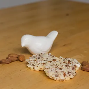 Our almond cookie is our yummy and crunchy style cookie, perfect paired with a cup of tea. Its addictive flavor will never leave you!