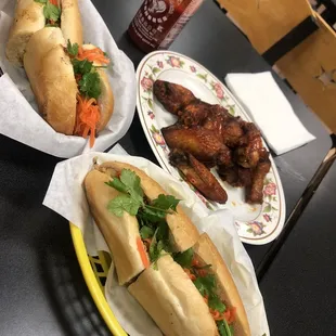 chicken wings and fried chicken, food
