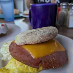 Fried bologna sandwich - lifewithhanny