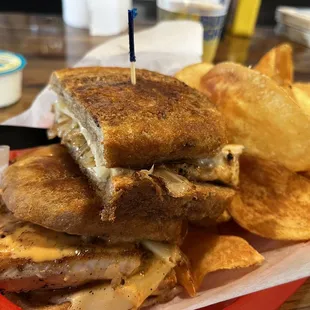 Blackened Mahi Reuben