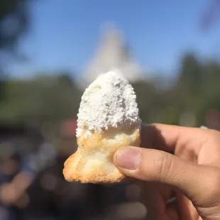 Matterhorn Macaroon... worth the hype!