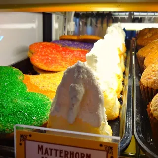 Matterhorn Macaroon