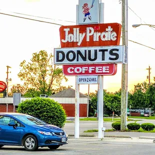 Jolly Pirate Donuts - Grove City, Ohio