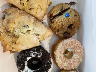 Simply Sweet Bakery