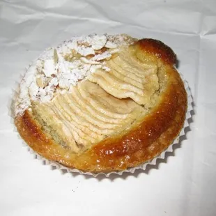 apple tart ($2)