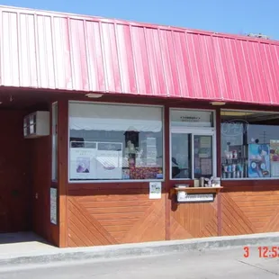 Joltin Jo&apos;s is a quaint drive thru espresso/smoothie shop that caters to every customer!