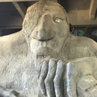 Art V.