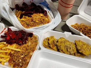 Pa' Los Chinos Food Truck