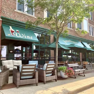 Front entrance to Jonathan's Seafood and Steakhouse